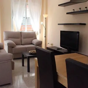 Renovado Y Muy Cerca Del Centro Urbano Appartamento